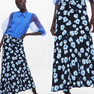 BRAND NEW ZARA blue floral midi skirt